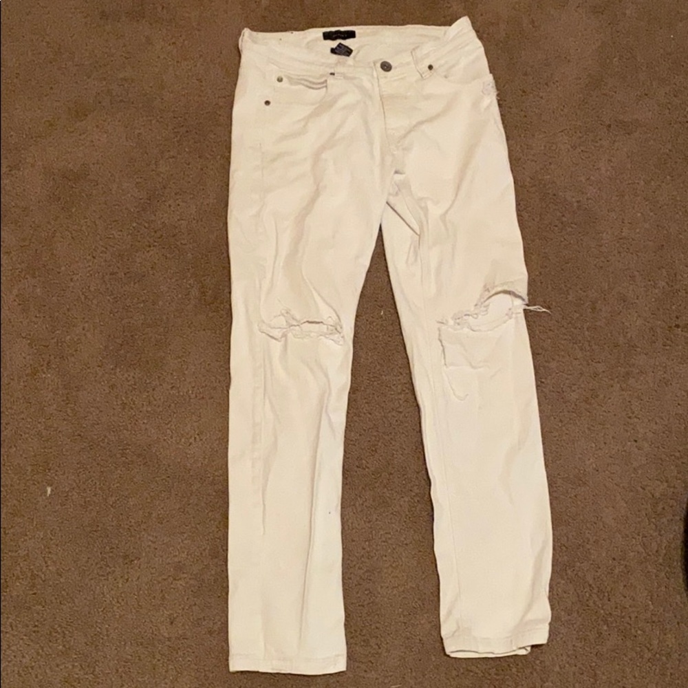 White skinny/slim jeans